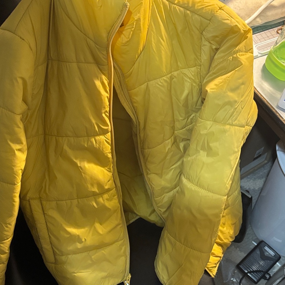 Universal Thread Yellow Puffer Jacket